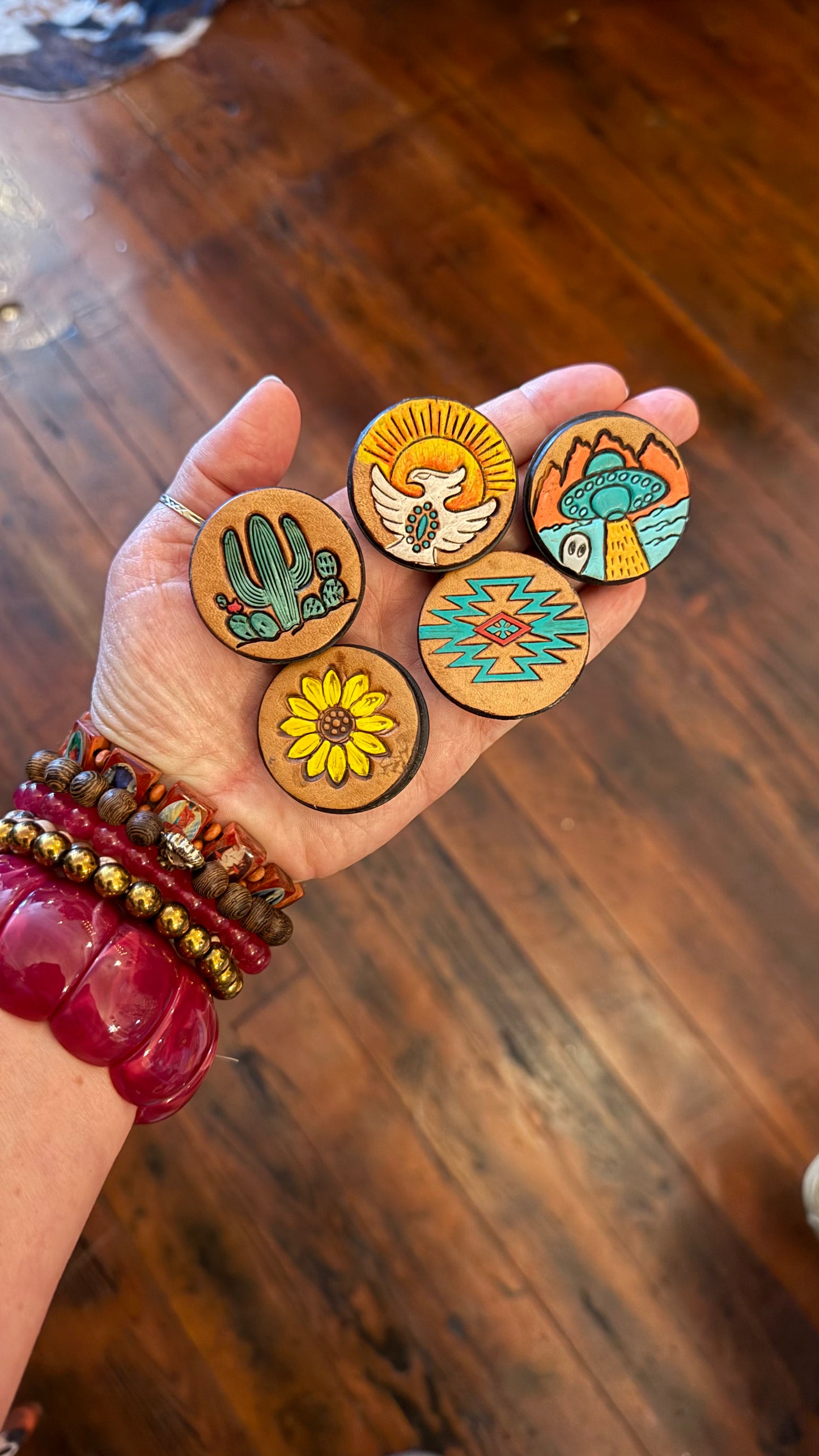 Pop socket