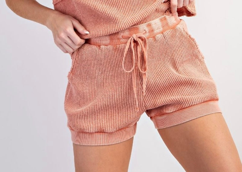 Coral shorties