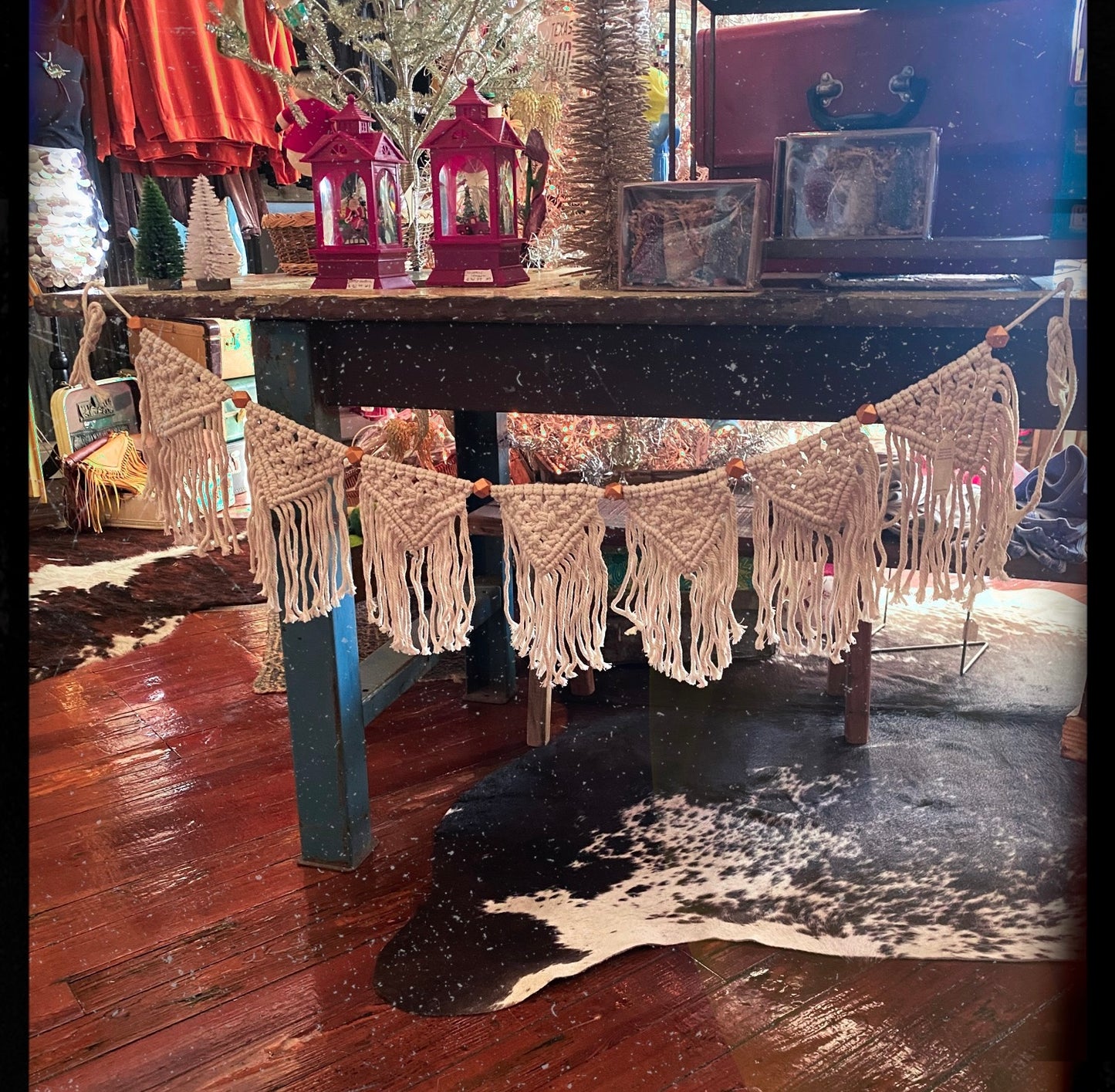 Macrame banner