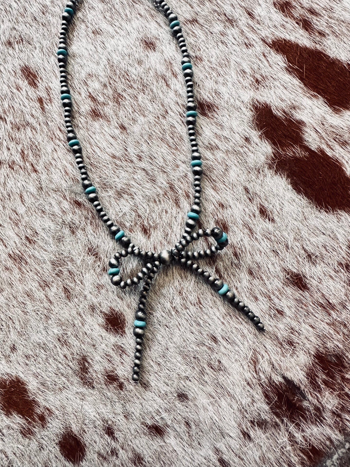 Turquoise hint coquette