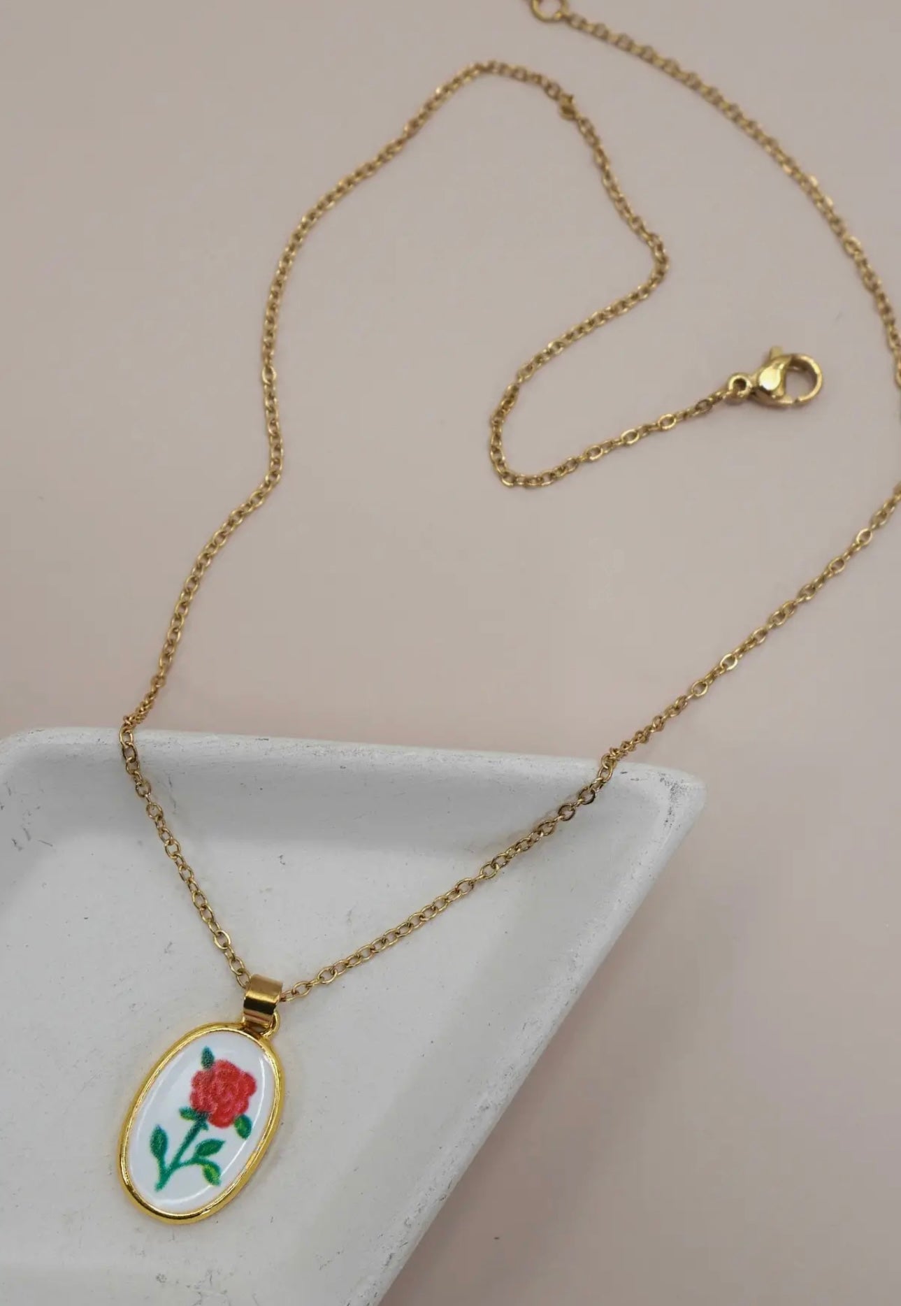 Precious Rose Necklace