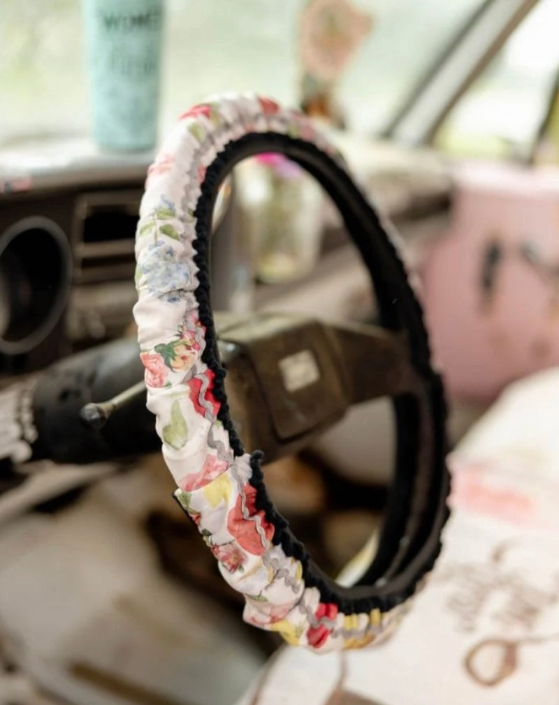 Steering wheel cover