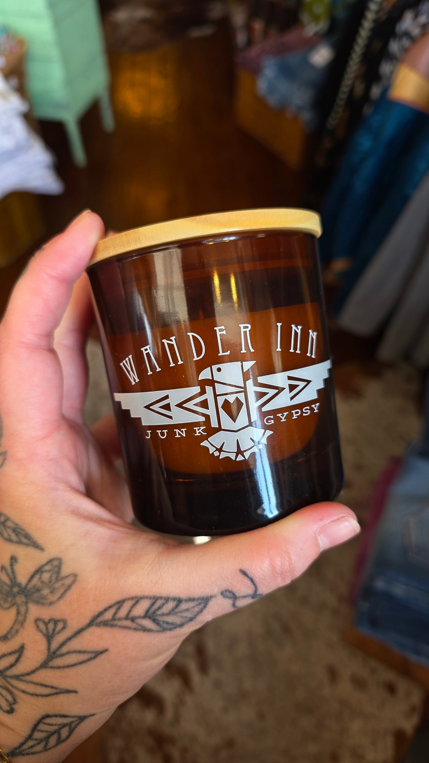 Wander Inn Candle