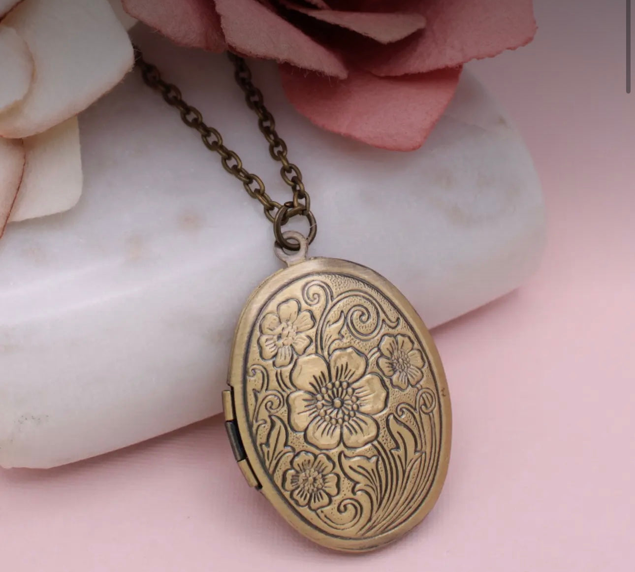 Antiqued locket