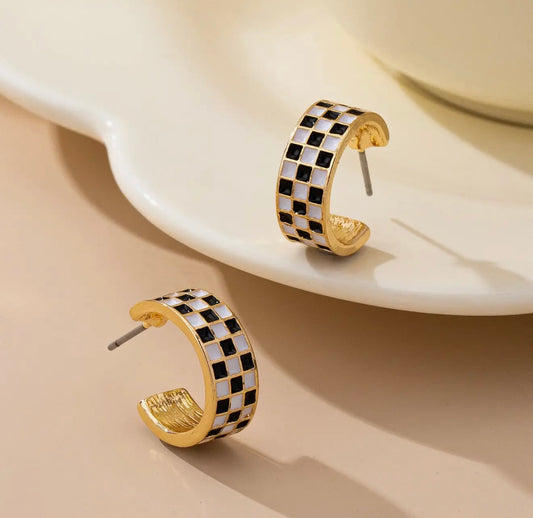 Checkered Huggie Hoop