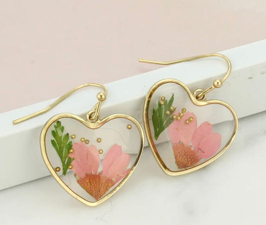 Cottage dried flower heart earrings