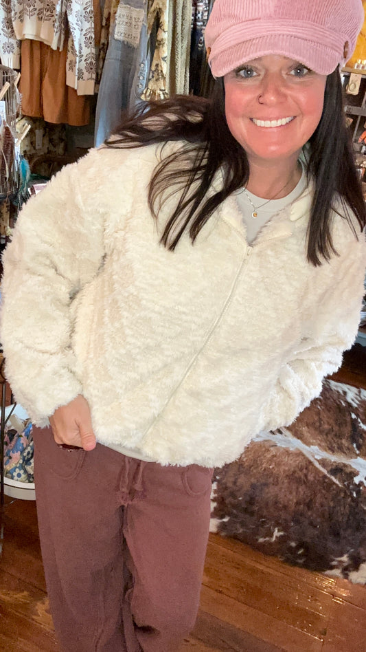 Oversized fuzz jacket (cream)