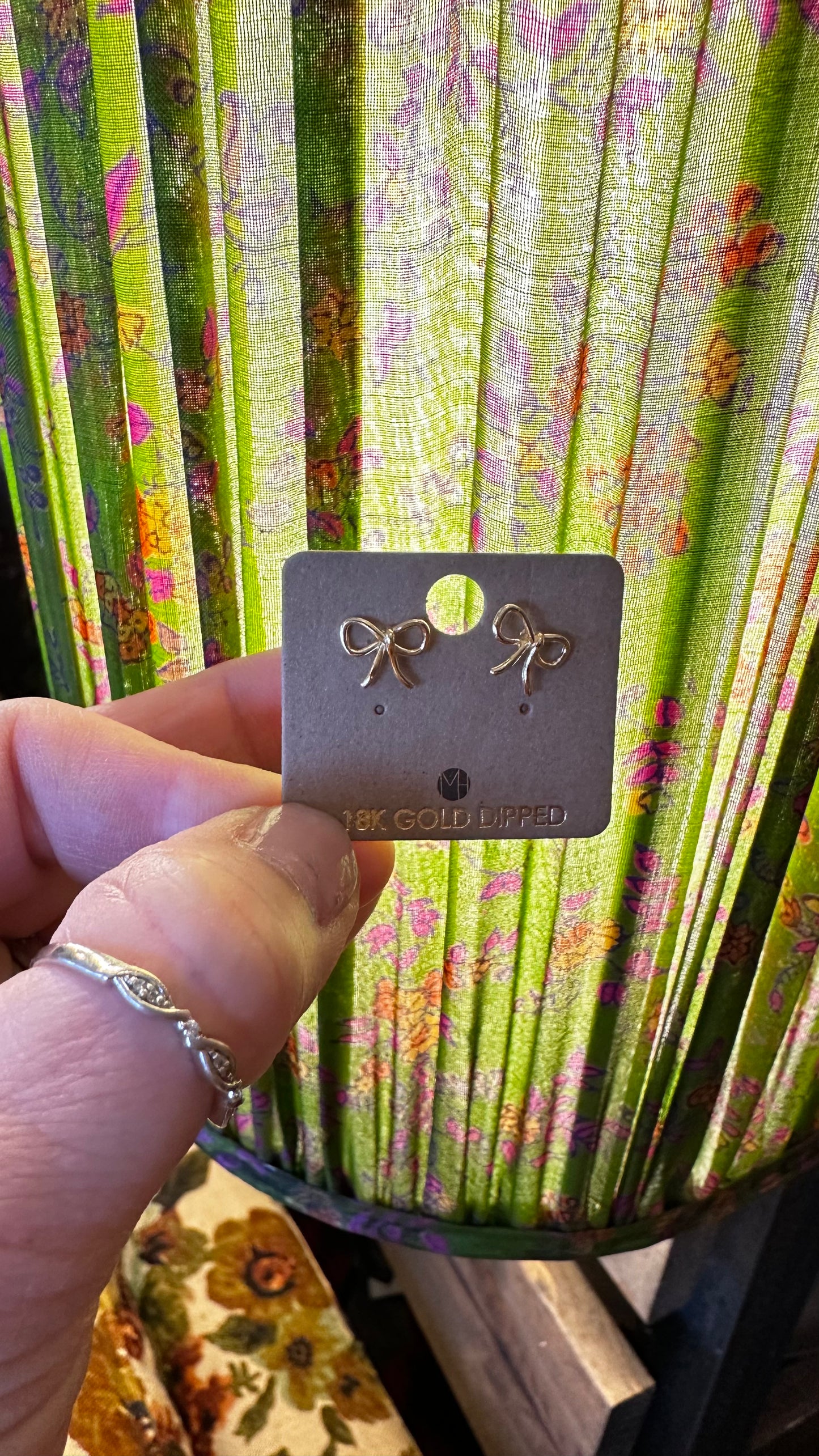 Little gold bow studs