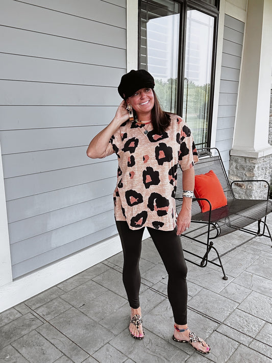 Boyfriend leo tee
