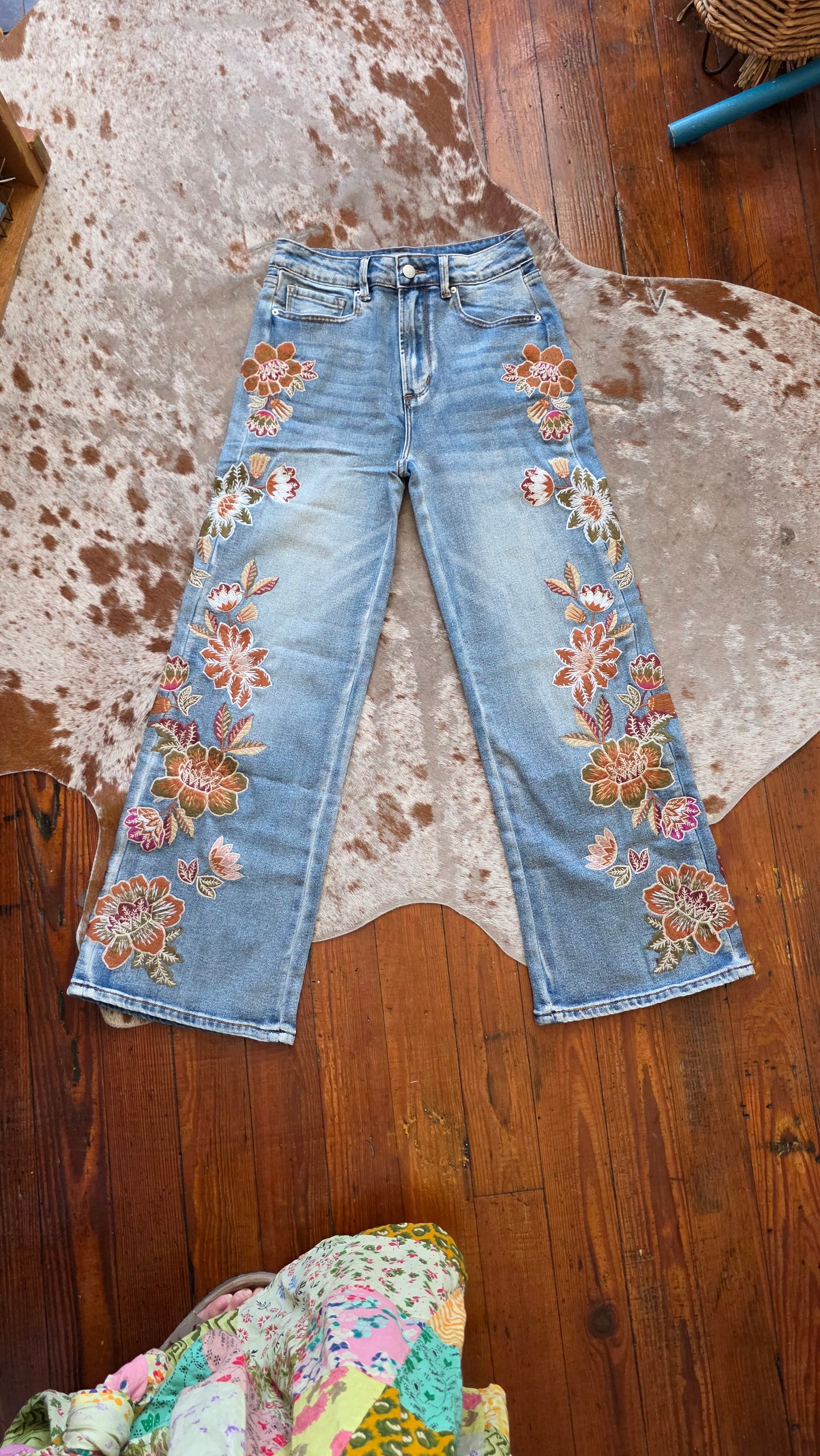 Embroidery Jean
