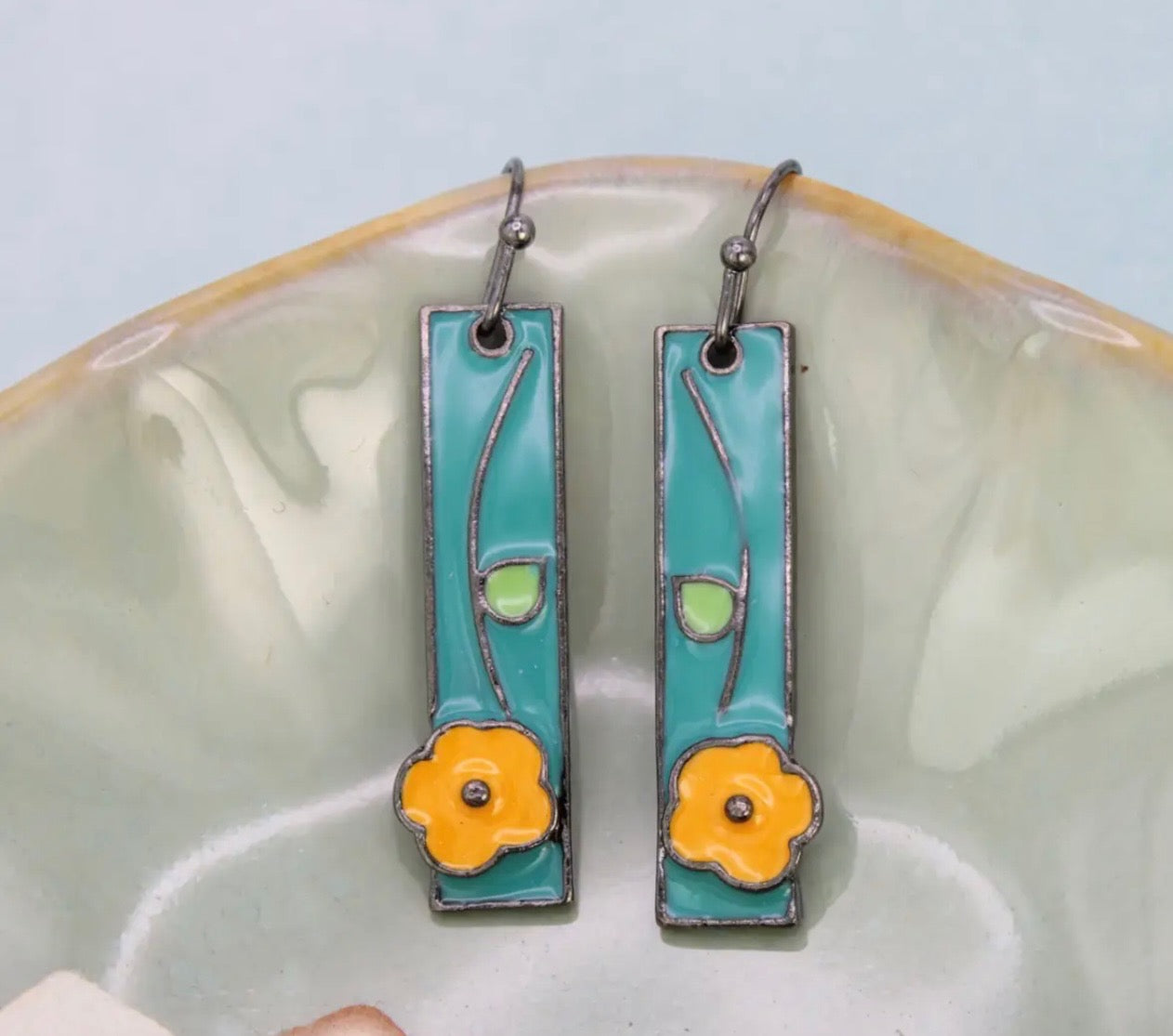 Vintage Bar Enamel Flowers