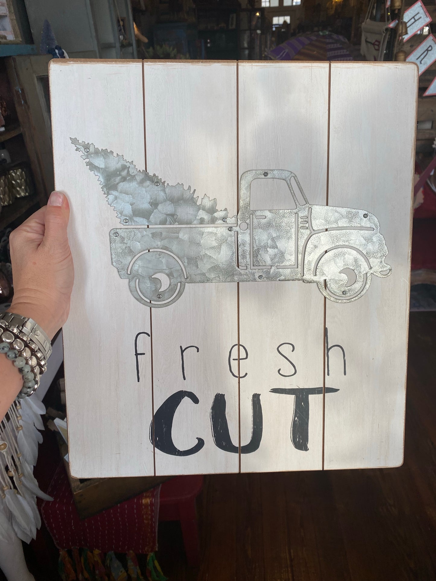 Fresh cut sign